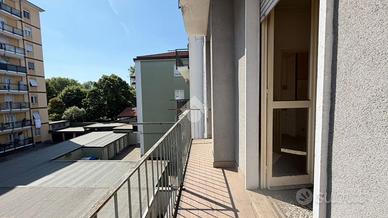 3 LOCALI A DESIO