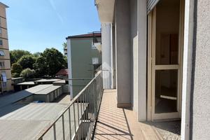 3 LOCALI A DESIO