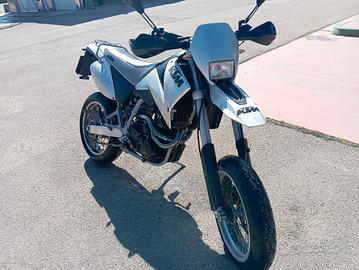 KTM lc4 640 supermotard