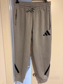 pantaloni adidas