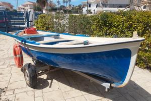 Gozzo fiorentino con motore Mercury 6CV e carrello