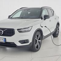Volvo XC40 T5 Recharge Plug-in Hybrid R-design