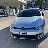 Volkswagen Golf 8 tdi 150cv