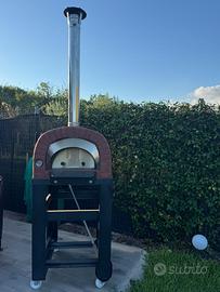 Forno a legna con pietra refrattaria per pizze