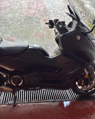 Yamaha t Max 560 tech max