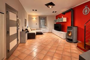 4 LOCALI A BERZO INFERIORE