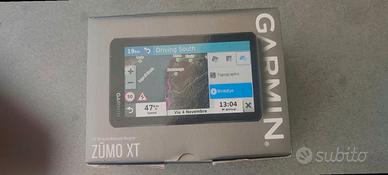 Garmin Zumo XT con supporto Touratech