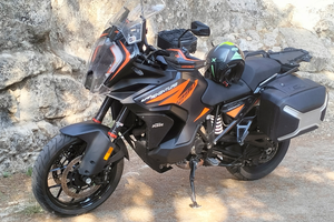 KTM 1290s
