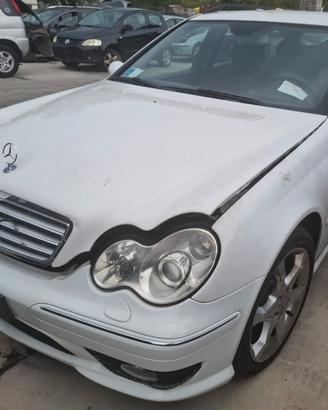 MERCEDES CLASSE C per ricambi usati
