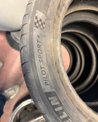 Gomme 225/50R18 99Y MICHELIN PILOT SPORT 4