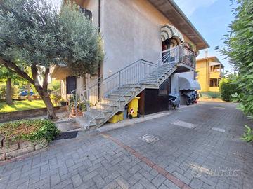 Appartamento di 90 m² con 4 locali e box auto a Fo