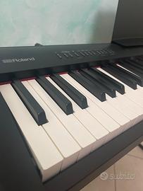 Pianoforte roland fp30