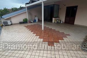 Casa semindipendente con garage ad Acireale