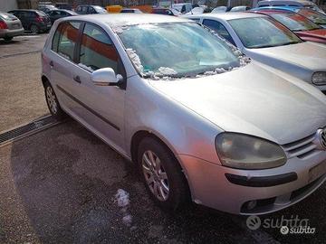Volkswagen golf 5 1.9 tdi bkc per ricambi