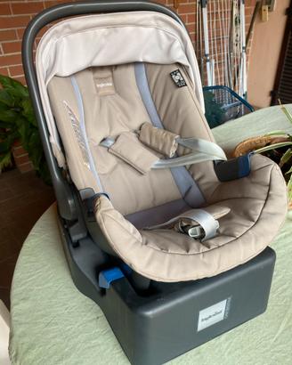 Seggiolino auto per bambini.