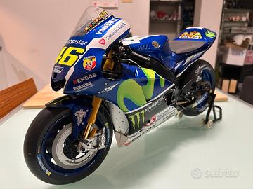 1/4 yamaha yzr m1 Valentino rossi