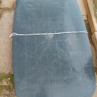 tavolo verde da giardino