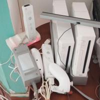 2 Wiii con 2 controller e nunuk alimentatore barra