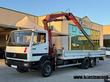 MERCEDES-BENZ 1524L CON GRU E CASSONE FISSO 690