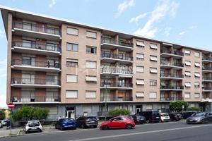 5 LOCALI IN VIA ISEPPON