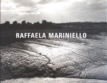 Monografia fotografica di Raffaella Mariniello