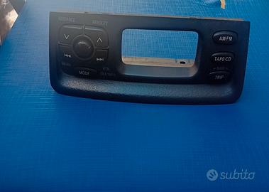 Cornice Autoradio con Comandi Integrati – yaris