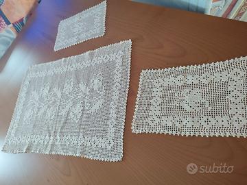 TRE CENTRINI lavorati a Mano