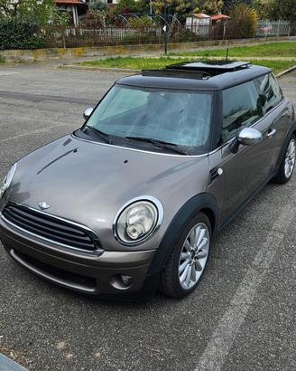 MINI COOPER D 2.0 16v AUTOMATICA NEOPATENTATI 82KW