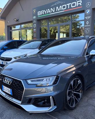 Audi A4 RS 4 Avant