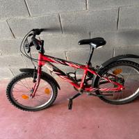 Mountain bike buuna per un adolescente