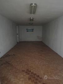 Magazzino/garage