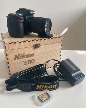 Nikon D80 CCD completa con cofanetto