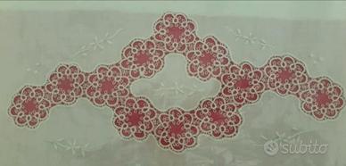 Asciugamani in puro lino ricamati a mano