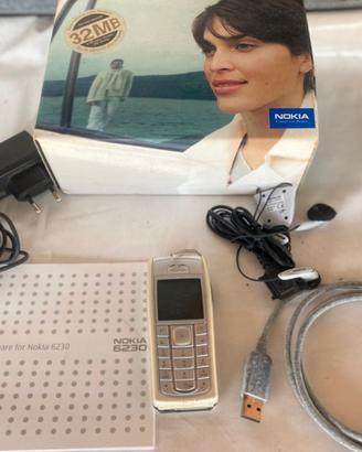 Nokia 6230 funzionante con accessori