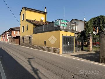 CASA INDIPENDENTE A CREMOSANO