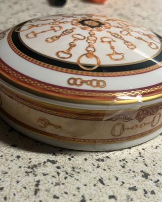 Scatola in porcellana Royal Bone China