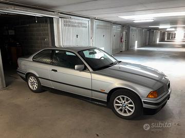 BMW E36 318is