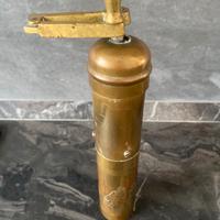 Antico macinino