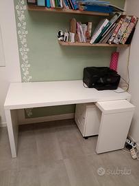 scrivania bianca estendibile ikea + cassettiera 
