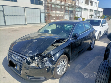 Audi A3 2013 incidentata anteriore sx