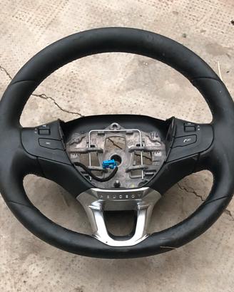 Volante Peugeot 208