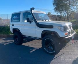 Toyota Land Cruiser Cinesino