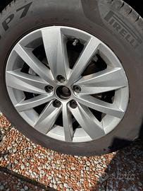 4 ruote cerchi in lega gomme complete da 16
