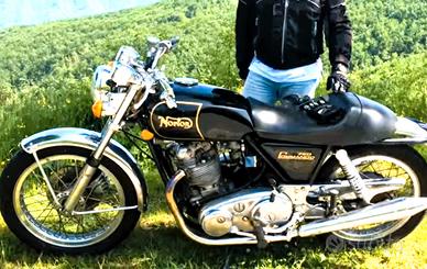 Norton Commando 750. Cessione o permuta