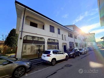 Negozio Inveruno [Cod. rif 3298450ACG]