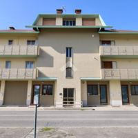 3 LOCALI A CASTIONS DI STRADA