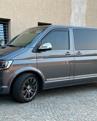 Volkswagen Caravelle 4motion 2.0 TDI  9P