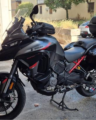Ducati Multistrada V4 S Grand Tour (2024)