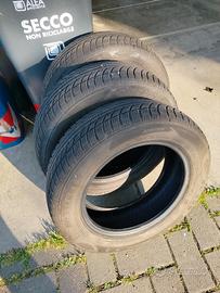Coppia di gomme invernali 185/65R315 88H