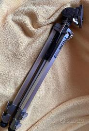 2 CAVALLETTI FOTOGRAFICI